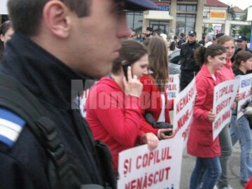 Aseară: Marș împotriva avorturilor, în centrul Sucevei