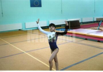 Loredana Munteanu, mica gimnastă de la Onești