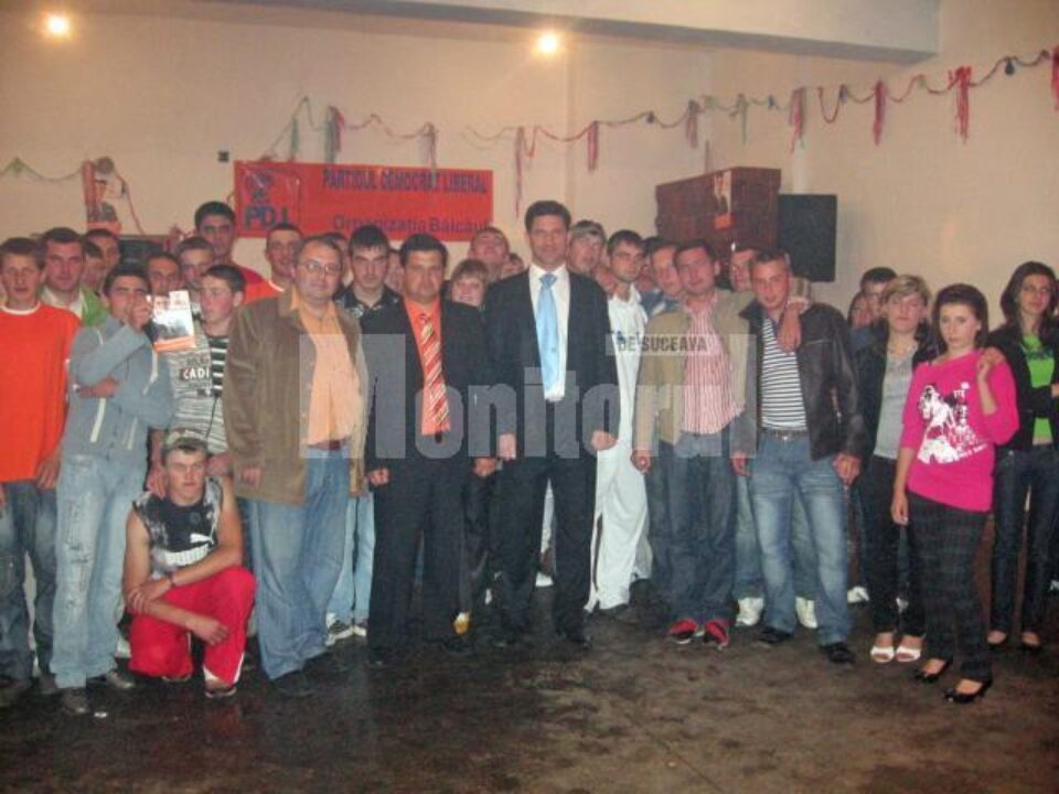 Petru Luhan s-a întâlnit cu tinerii din Siret, Mușenița, Bălcăuți și Grănicești