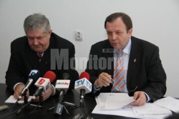 Cu scrâșnet de dinți: Oficial, coaliția PDL -PSD funcționează, în ciuda disensiunilor