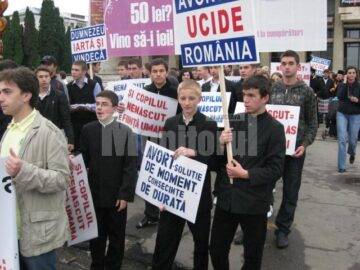 Aseară: Marș împotriva avorturilor, în centrul Sucevei