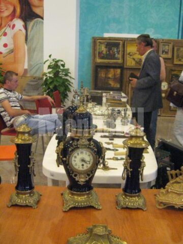 Târgul colecționarilor: Antichitățile, mereu la modă