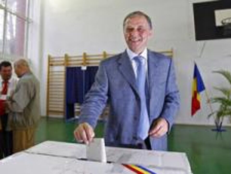 Mircea Geoană a declarat, ieri seara, că PSD rămâne principala forță politică Foto: Mediafax