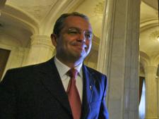 Emil Boc: "Sunt convins că, la fel ca la alegerile pentru Parlamentul României, numărătoarea finală va consfinți victoria PD-L” Foto: Mediafax