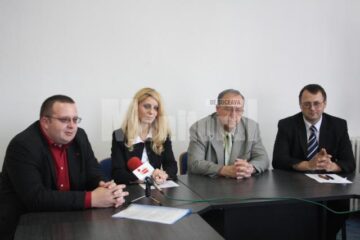 Cei trei noi șefi și-au preluat oficial mandatele de la subprefectul județului Suceava Eugen Girigan”