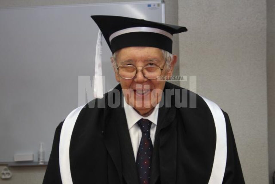 Eveniment: Lingvistul Paul Miclău, Doctor Honoris Causa al Universității Suceava