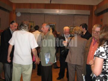 Reîntâlnire la vernisaj între artiștii care au participat la tabăra de la Sucevița
