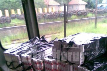 Aproape 3.000 de pachete de țigări, ascunse în locomotive