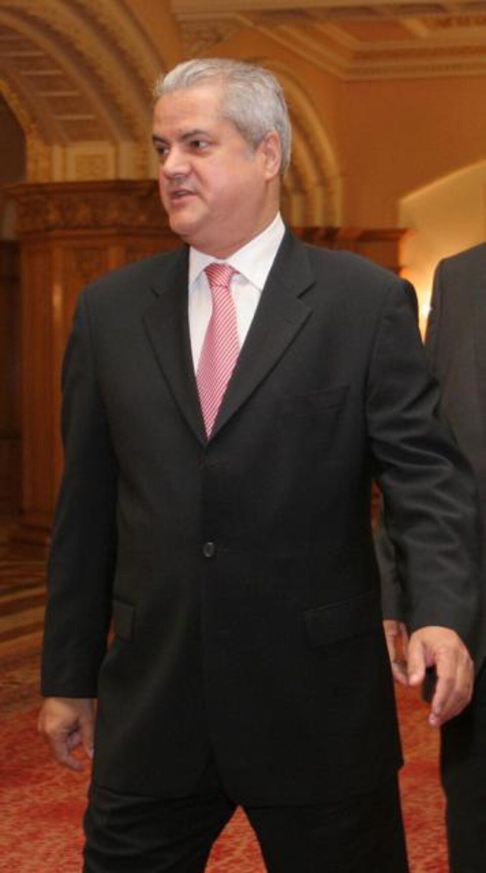Fostul premier Adrian Năstase: "Lui Traian Băsescu îi trebuie un țap ispășitor pentru Raportul de țară pe Justiție”. Foto: MEDIAFAX