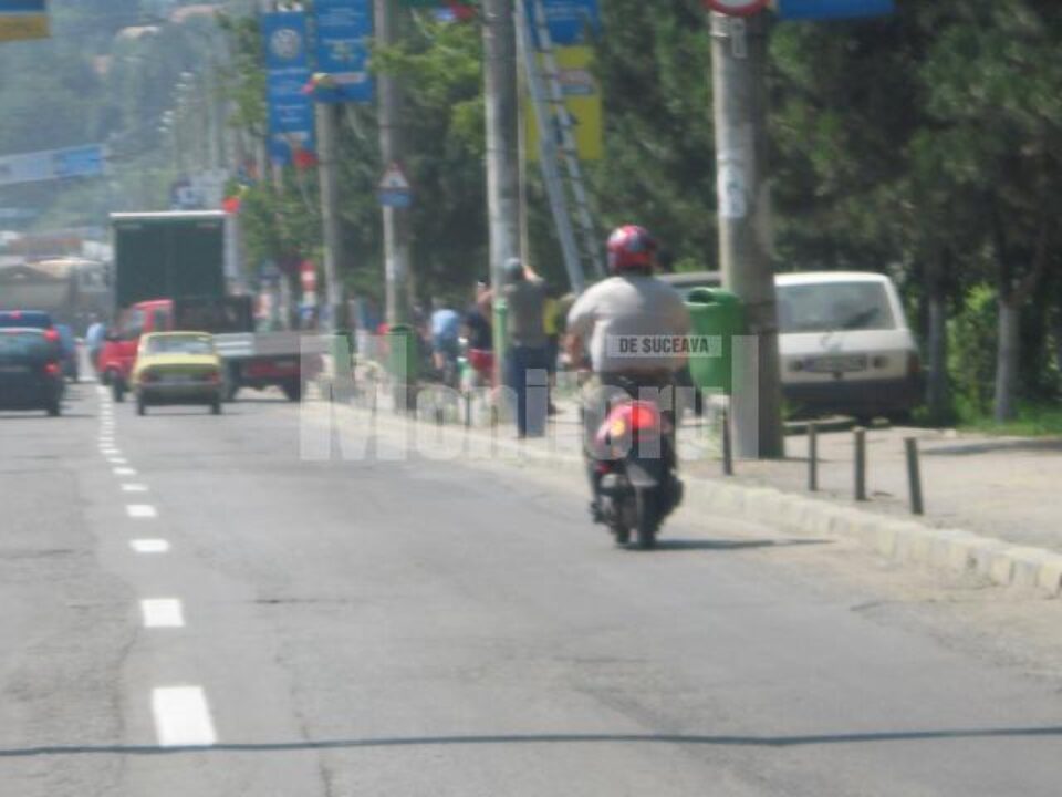 Conducătorii de motoscutere trebuie să urmeze un curs de legislație rutieră Conducătorii de motoscutere trebuie să urmeze un curs de legislație rutieră