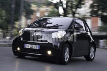 Toyota iQ