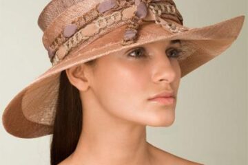 Pălăria potrivită completează o ținută în mod fericit. Foto: NORDSTROM