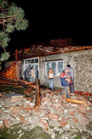 Rădăuți: Mobilizare pentru înlăturarea efectelor dezastrului de marți