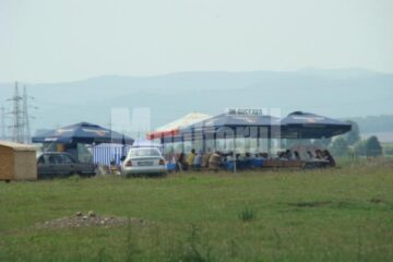 Muncă și nu prea: Olărean a petrecut cu lăutari în timpul programului