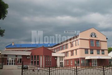 Ajutor umanitar: Cărucioare, cârje și cadre pentru sucevenii cu dizabilități Ajutor umanitar: Cărucioare, cârje și cadre pentru sucevenii cu dizabilități
