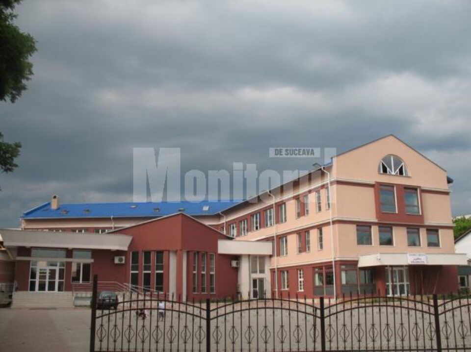 Ajutor umanitar: Cărucioare, cârje și cadre pentru sucevenii cu dizabilități