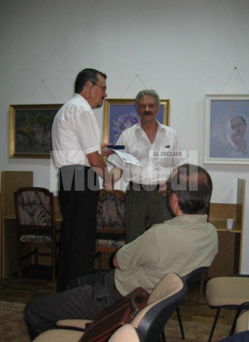 Crucea de aur, la secțiunea arte frumoase, pentru artistul plastic Anghel Vasile Siminiuc
