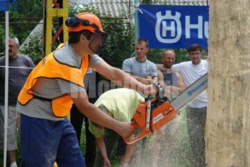 Nord Club Arena: Concurs de tăiat și sculptat lemne la Zilele Putnei