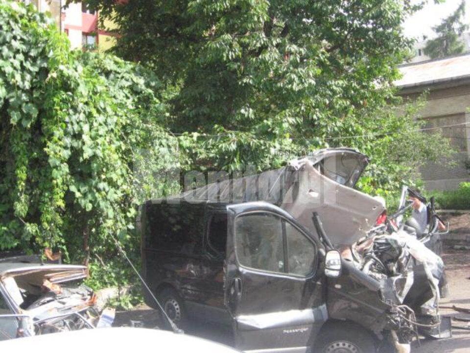 Transportatorii care fac curse clandestine nu îndeplinesc normele de siguranță pentru călători