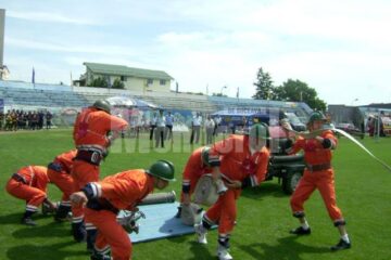 Întrecere: Pompierii voluntari din județ, cei mai buni din zona Moldovei