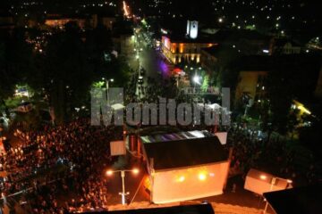 Zilele Humorului: Festin cu mâncăruri din cartofi la concursul „Barabula de Aur”