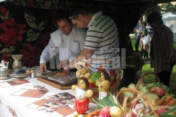 În ziua a doua a concursului, bucătarii au avut de preparat deserturi pe bază de cartofi