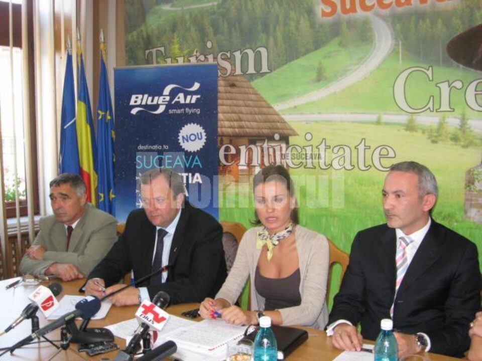 Transport aerian: Trei zboruri Blue Air de pe Aeroportul Salcea