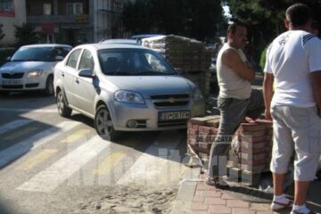 Pavele și mormane de nisip uitate în stația Orizont