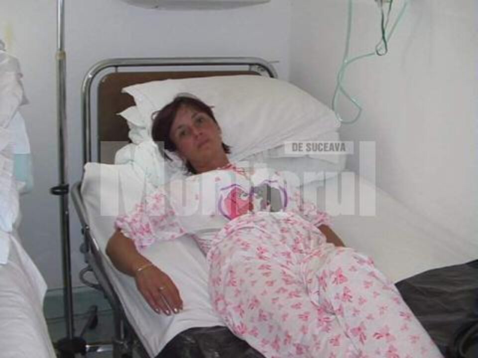 Angela M., din Gura Humorului, a fost plimbată peste 18 ore între patru spitale din Iași Angela M., din Gura Humorului, a fost plimbată peste 18 ore între patru spitale din Iași