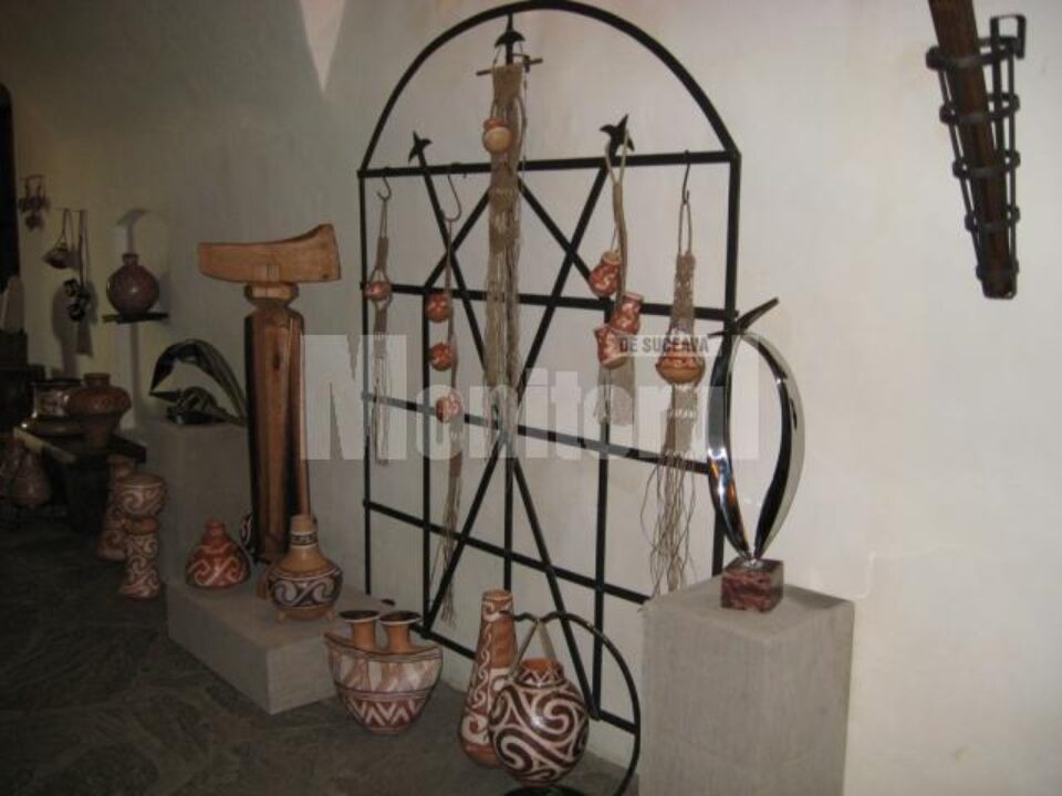 Ceramică pictată și sculptură la Hanul Domnesc Ceramică pictată și sculptură la Hanul Domnesc