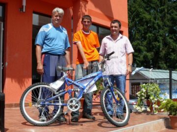 La Poiana Stampei: Festivalul Național „Flori de pe Dorna”