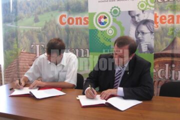 Investiții: „Regele asfaltului” Dorinel Umbrărescu modernizează drumul Dărmănești - Siret