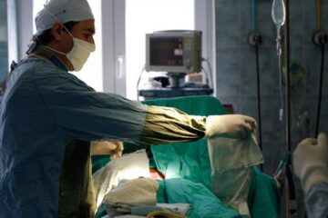 11 suceveni au beneficiat anul acesta de intervenții în clinici din străinătate. Foto: MEDIAFAX