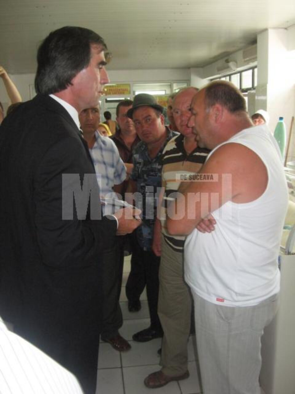 Descinderea inspectorilor DSV în Piața Mare