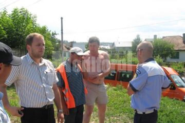 Mai mulți proprietari de terenuri din comuna Șcheia, nemulțumiți de modul în care se realizează lucrările de asfaltare a intersecțiilor cu drumurile secundare