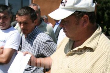 Protest: 30 de foști angajați ai lui Duduman își cer drepturile salariale