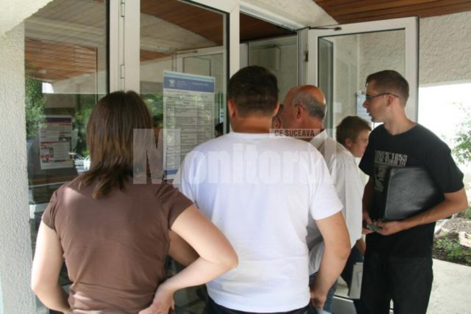 Rând pe rând, ieri, toate facultățile și-au afișat rezultatele Rând pe rând, ieri, toate facultățile și-au afișat rezultatele