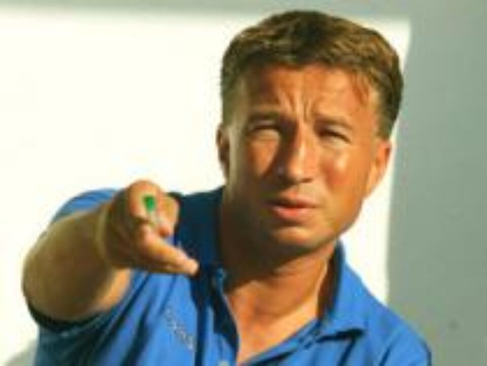 Dan Petrescu: "Am fi câștigat dacă eram arbitrați corect”. Foto: MEDIAFAX Dan Petrescu: "Am fi câștigat dacă eram arbitrați corect”. Foto: MEDIAFAX