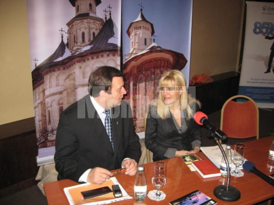 Criză: Flutur nu exclude desființarea unor ministere