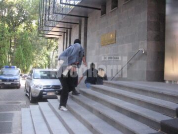 „Sevrajul” banilor: Zeci de tineri suceveni, cărăuși de droguri pe tot mapamondul