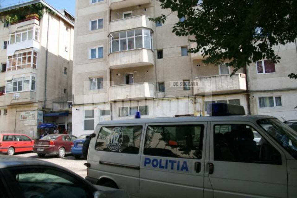 I-au prins!: Valutiștii suceveni, jefuiți de o grupare de tip mafiot