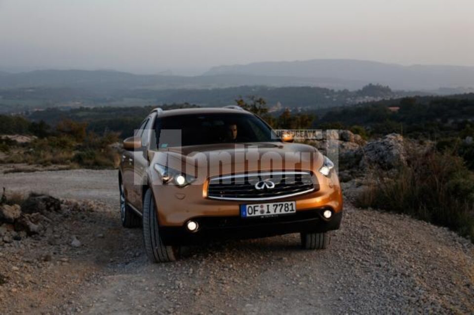 Infiniti FX50
