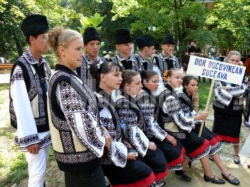 Manifestare: Festivalul Național de Folclor al Copiilor „Dorna, plai de joc și cântec”