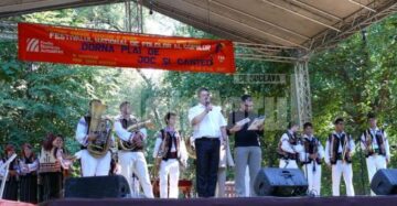Manifestare: Festivalul Național de Folclor al Copiilor „Dorna, plai de joc și cântec”