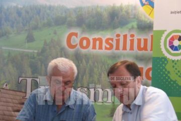 Președintele Consiliului Județean Suceava, Gheorghe Flutur, a semnat, ieri, contractul de execuție a lucrărilor