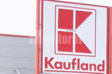 Inspectorii ANSVSA au închis magazinul Kaufland Colentina