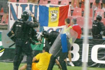 Incidentele provocate de suporteri au dus la sancționarea clubului Steaua