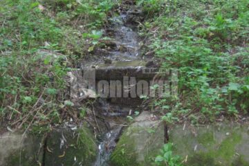 Rețeaua de drenuri din Parcul Șipote este lăsată de Primăria Suceava în voia sorții de ani de zile