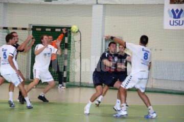Handbal: Universitatea a câștigat trofeul memorial „Mihai Mironiuc”