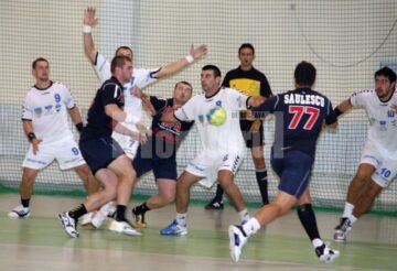 Handbal: Universitatea a câștigat trofeul memorial „Mihai Mironiuc”